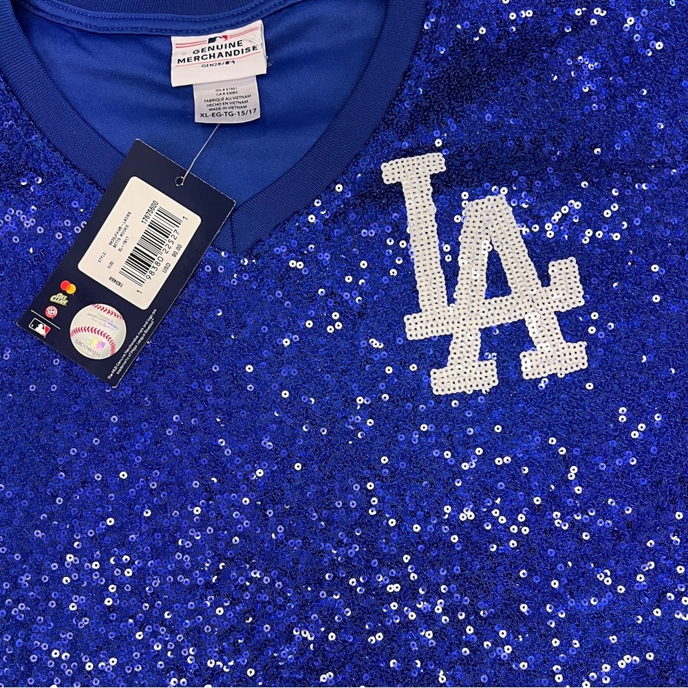 OFFICIAL DODGERS MOOKIE BETTS SEQUIN V NECK TOP New with tags
